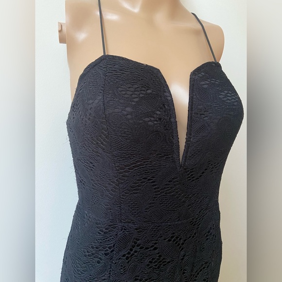 Black Mermaid Maxi Dress - Picture 3 of 8